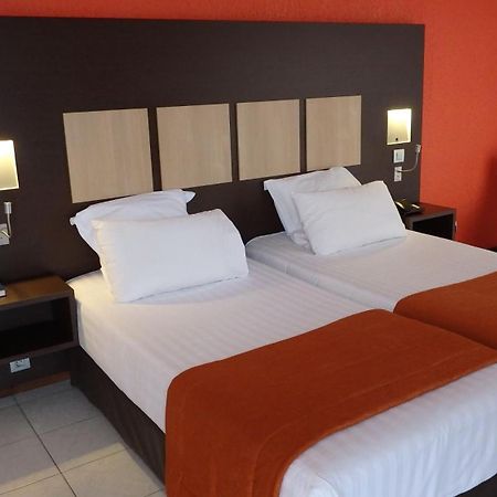 Central Hotel 카옌 외부 사진